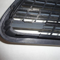 2003 MERCEDES BENZ W220 S500 S430 HOOD GRILLE SLIVER W/ WASHER NOZZEL & SENSOR - BIGGSMOTORING.COM